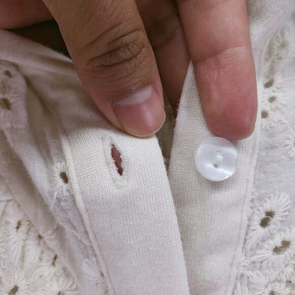 NY Collection Cream Lace Floral Collar Button Down Preppy Top Size M - Picture 9 of 13